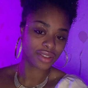 Meet your Posher, Paris